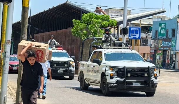 Investigan violaciones a derechos humanos durante operativo en central de abasto de Oaxaca; hay personas desaparecidas