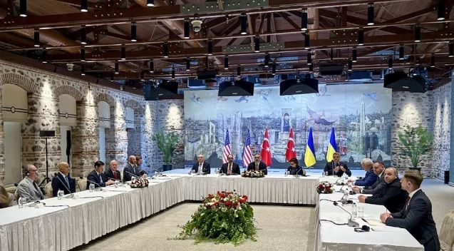 Rusia y Ucrania celebran negociaciones de paz directas; es la primera conversación en 3 años desde que inició la guerra