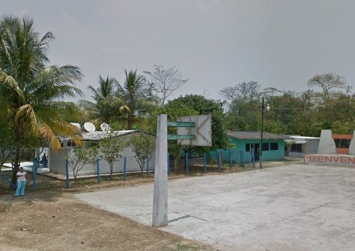 Reanudan clases en siete escuelas de San Mateo del Mar tras llamado de padres de familia Reanudan clases en siete escuelas de San Mateo del Mar tras llamado de padres de familia