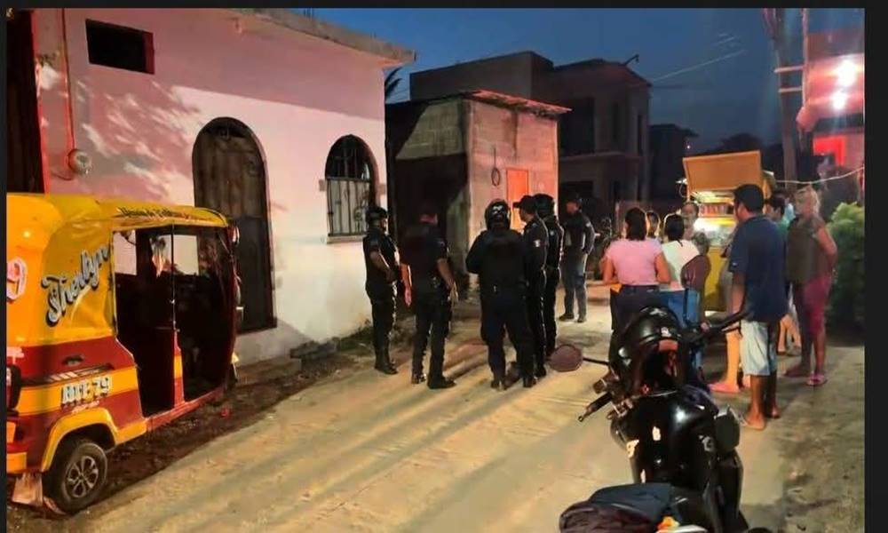 Asesinan a hombre en mototaxi sobre la calle 2 de Octubre en Juchitán Asesinan a hombre en mototaxi sobre la calle 2 de Octubre en Juchitán