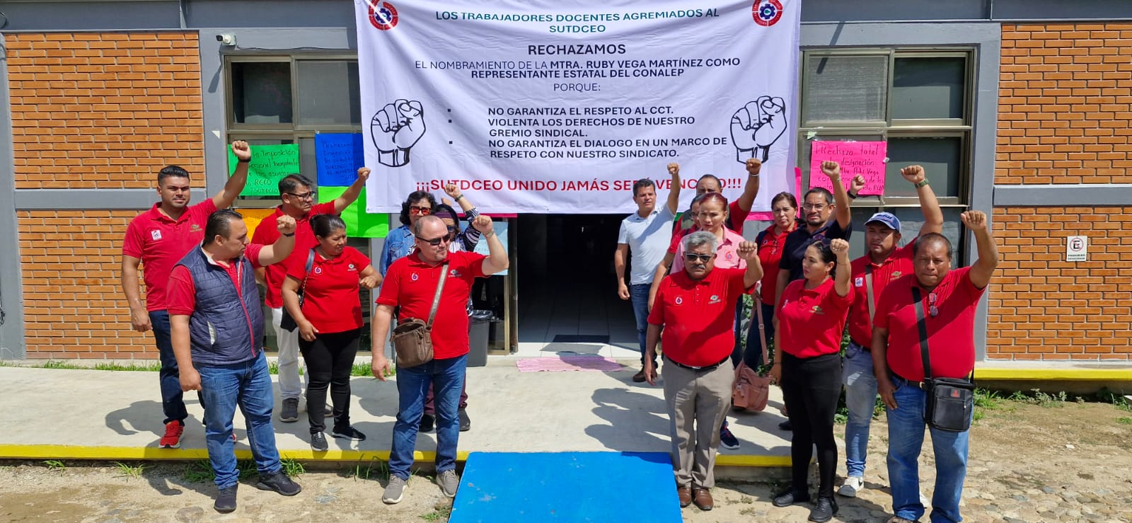 Docentes del Conalep protestan en Oaxaca contra nombramiento de nueva representante estatal