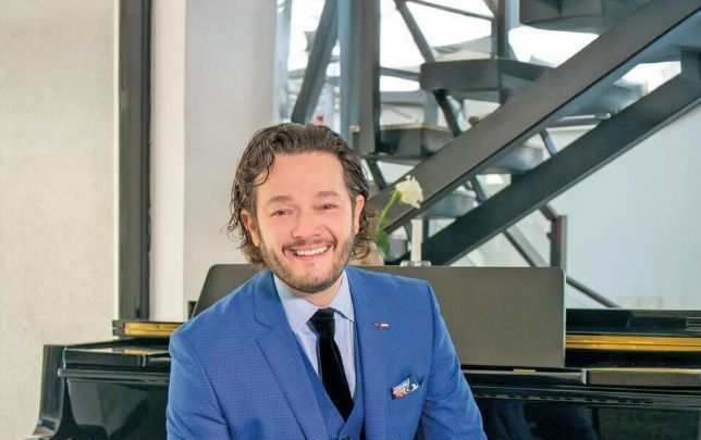 Cantar en Bellas Artes por 25 años de carrera es más de lo que merezco: Arturo Chacón-Cruz Cantar en Bellas Artes por 25 años de carrera es más de lo que merezco: Arturo Chacón-Cruz