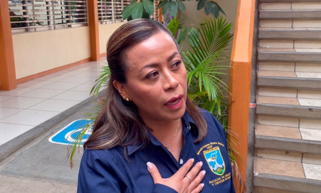Directora de Derecho de la UABJO rechaza presión y ratifica su cargo