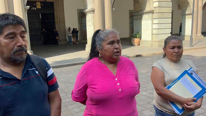 Presidenta municipal de Zapotitlán Palmas denuncia intento de desaparición de poderes
