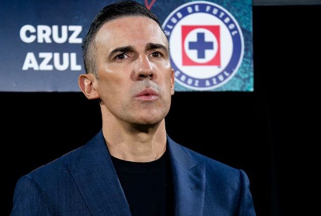Vicente Sánchez levanta a Cruz Azul; gana la Concachampions, pero no sabe si seguirá