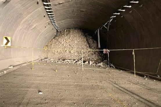 A casi un mes del derrumbe, Capufe sigue sin fecha para reabrir supercarretera Mitla–Tehuantepec A casi un mes del derrumbe, Capufe sigue sin fecha para reabrir supercarretera Mitla–Tehuantepec