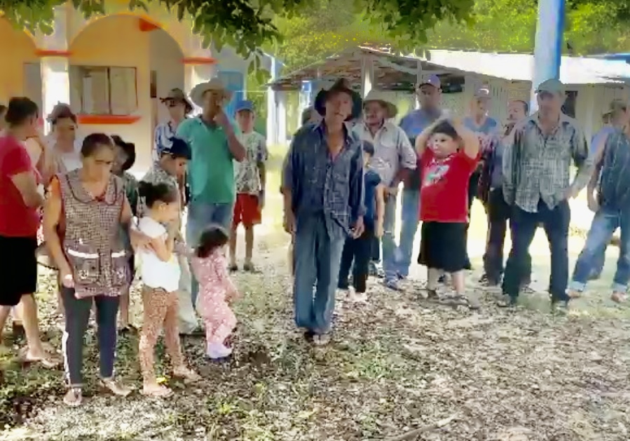 Santiago Minas lanza llamado urgente al Gobierno Federal ante inminente conflicto armado con Texmelucan, Oaxaca