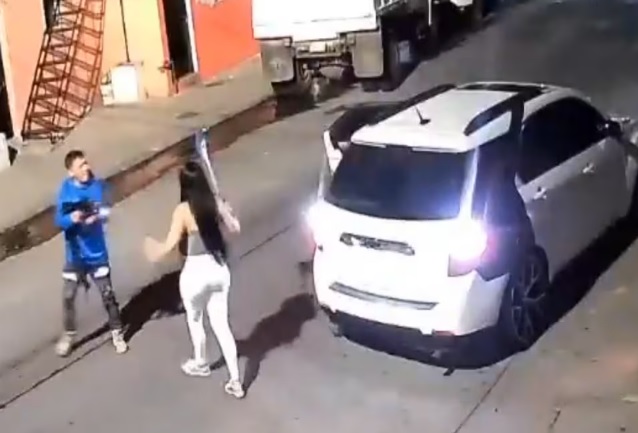 Mujer es asesinada con arma larga en Guadalajara; su agresor sería presuntamente su pareja