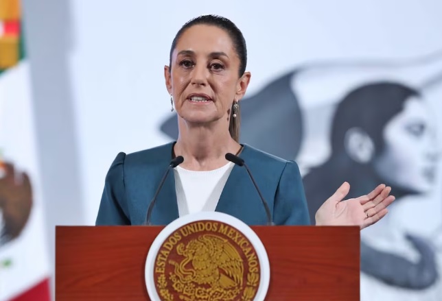Sheinbaum: Gabinete de Seguridad investiga robo de camión con oro y plata; Grupo Bacis denunciará ante FGR Sheinbaum: Gabinete de Seguridad investiga robo de camión con oro y plata; Grupo Bacis denunciará ante FGR