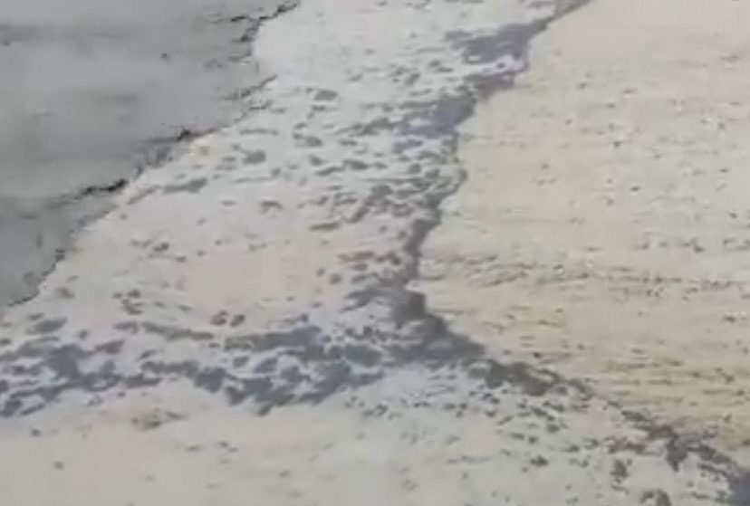 Nuevo derrame de hidrocarburo en Ensenada Bahía La Ventosa, en Salina Cruz, #Oaxaca, afecta playas y turismo local Nuevo derrame de hidrocarburo en Ensenada Bahía La Ventosa, en Salina Cruz, #Oaxaca, afecta playas y turismo local