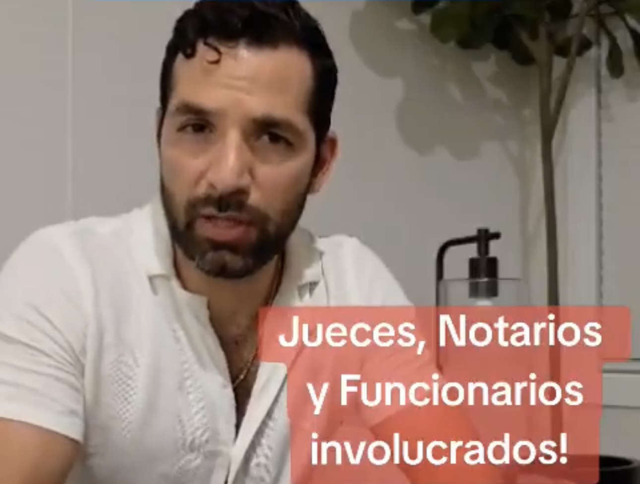 Mauricio, tercera víctima del “Cartel del despojo”, desalojado en Cholula por deuda ajena de #Oaxaca Mauricio, tercera víctima del “Cartel del despojo”, desalojado en Cholula por deuda ajena de #Oaxaca