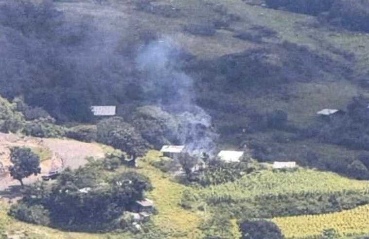 Queman más casas en Buenavista, Yosondúa, en la región Mixteca; familias desplazadas exigen seguridad y presencia permanente de autoridades