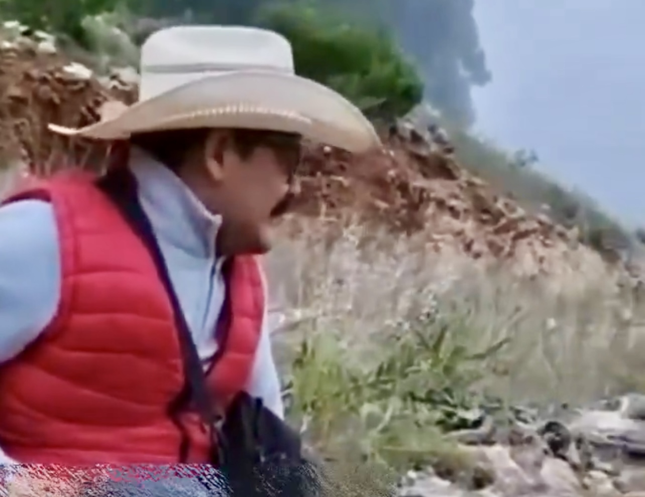 Grave incursión armada en Santiago Yosondúa, en la Mixteca de #Oaxaca; fuego cruzado, casas incendiadas y personas retenidas