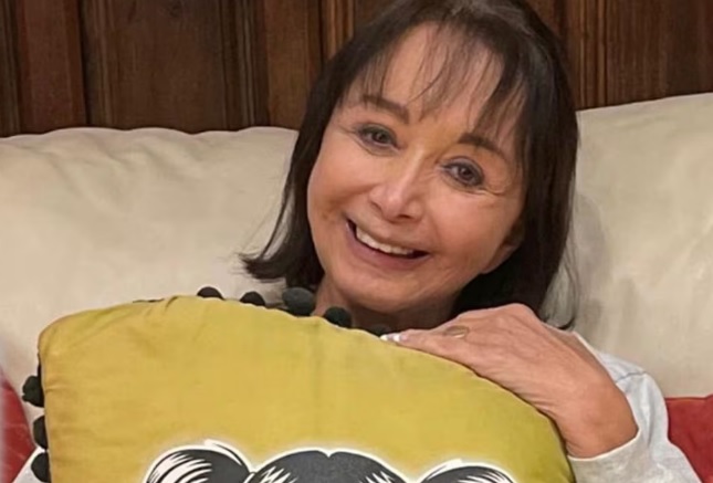 Reportan que María Antonieta de las Nieves, «La Chilindrina», estuvo hospitalizada por problema neurológico Reportan que María Antonieta de las Nieves, «La Chilindrina», estuvo hospitalizada por problema neurológico