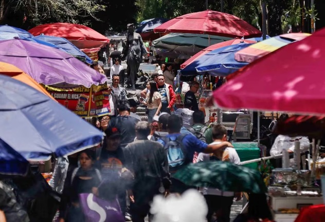 Empleo informal se dispara; llega a 32.5 millones en junio Empleo informal se dispara; llega a 32.5 millones en junio