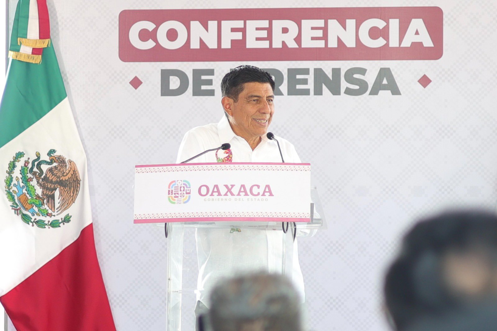 Salomón Jara dice que firmará consulta de Revocación de Mandato y niega uso del erario para campaña Salomón Jara dice que firmará consulta de Revocación de Mandato y niega uso del erario para campaña
