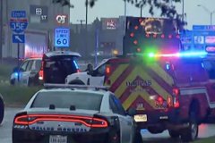 Tiroteo en instalación de ICE en Texas deja múltiples víctimas; francotirador muere por disparo autoinfligido Tiroteo en instalación de ICE en Texas deja múltiples víctimas; francotirador muere por disparo autoinfligido