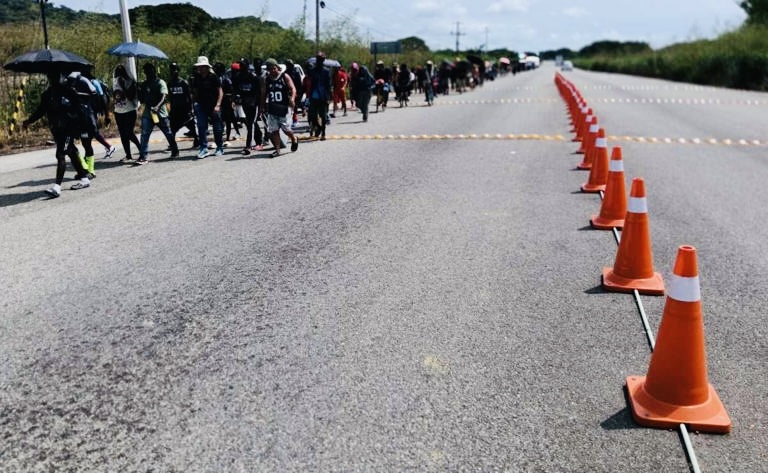 Caravana “Por la Libertad” se disuelve en #Oaxaca; migrantes obtienen documentos y buscan estabilidad en México