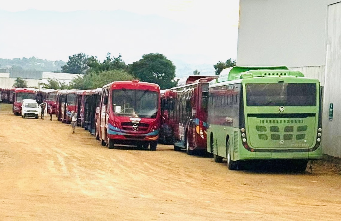 Gobierno de Jara maquilla autobuses viejos y los factura como nuevos para meterlos al servicio del BinniBus Gobierno de Jara maquilla autobuses viejos y los factura como nuevos para meterlos al servicio del BinniBus