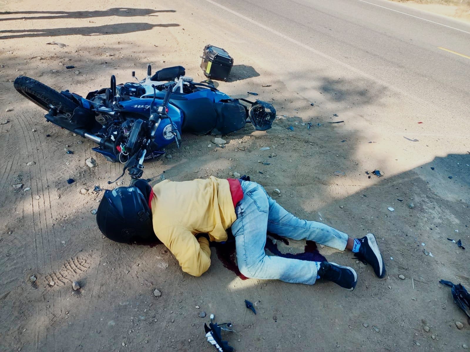 Muere motociclista en choque en el libramiento Ocotlán-Ejutla; acompañante está grave, reportan Muere motociclista en choque en el libramiento Ocotlán-Ejutla; acompañante está grave, reportan