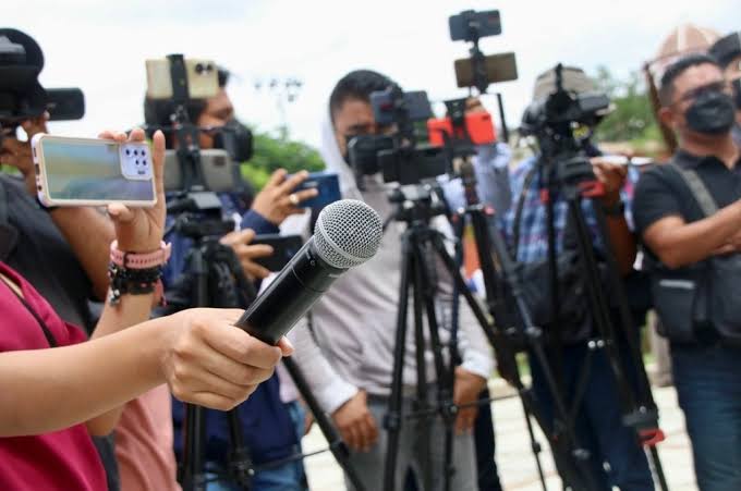 POLÍTICA EXPRÉS | * Transparencia: gobiernos de Morena instauran la opacidad como nueva forma de poder