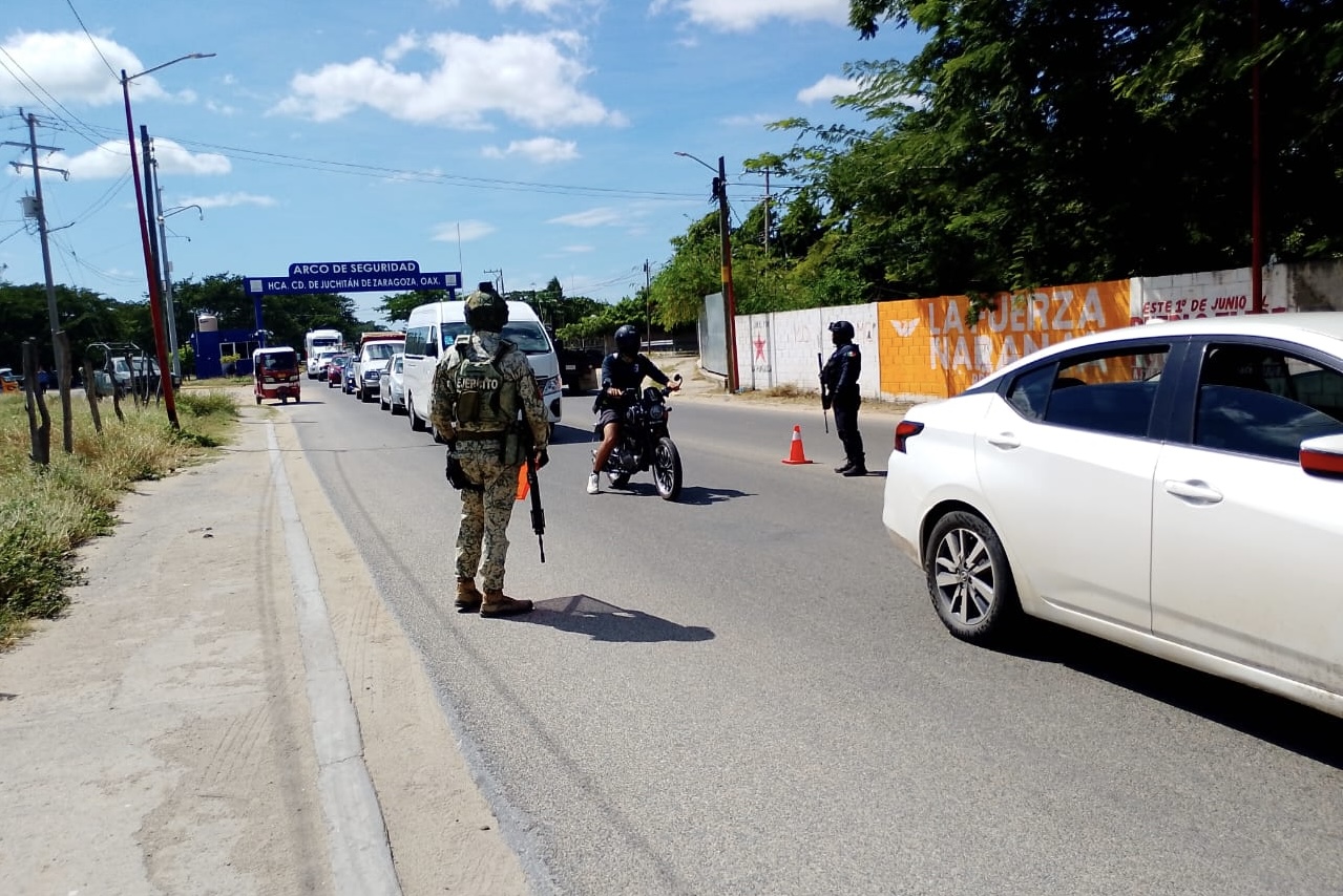 Salomón Jara reacciona: despliega 500 elementos federales y estatales para detener a generadores de violencia en el Istmo