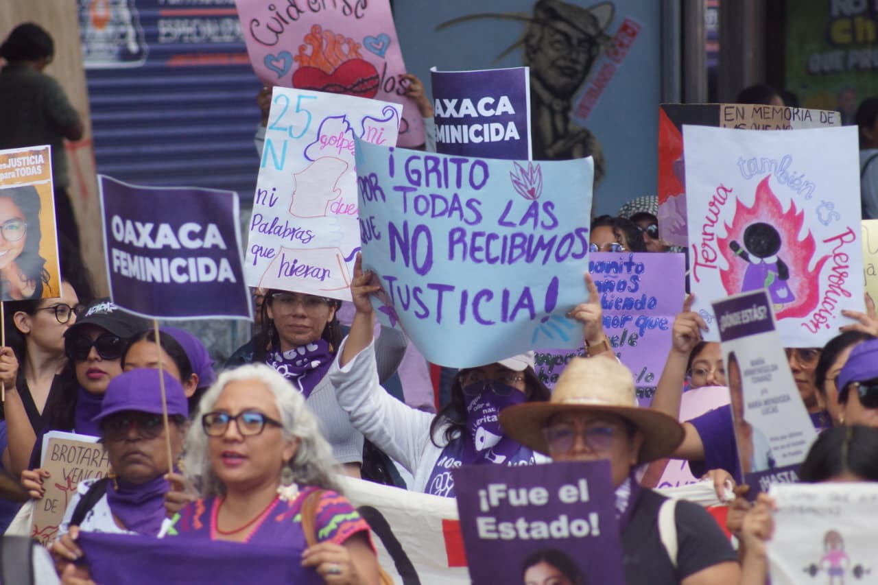 Consorcio Oaxaca acusa a Salomón Jara de proteger a agresores de mujeres y denuncia 280 feminicidios en su gestión Consorcio Oaxaca acusa a Salomón Jara de proteger a agresores de mujeres y denuncia 280 feminicidios en su gestión