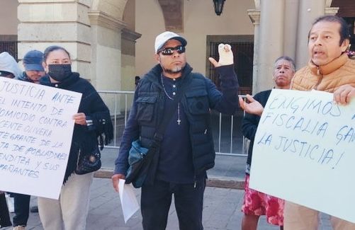 Trabajadores de salud inician plantón indefinido en Oaxaca por prestaciones pendientes de fin de año