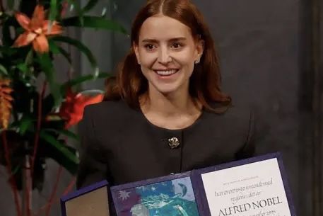 Hija de María Corina Machado recibe el Nobel de La Paz: abriremos las puertas de las cárceles, proclama