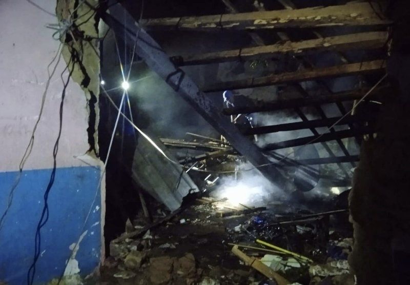 Explosión de pirotecnia destruye 90% de vivienda en Santa María Huazolotitlán, #Oaxaca, sin víctimas fatales Explosión de pirotecnia destruye 90% de vivienda en Santa María Huazolotitlán, #Oaxaca, sin víctimas fatales