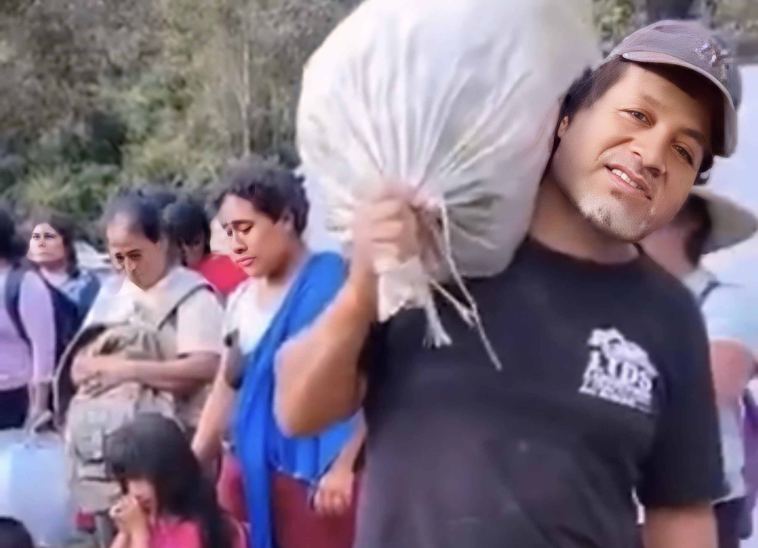 Desplazados de Río Santiago reubicados tras cinco años en terreno baldío de “Las Juntas”, sin viviendas ni servicios básicos en #Oaxaca