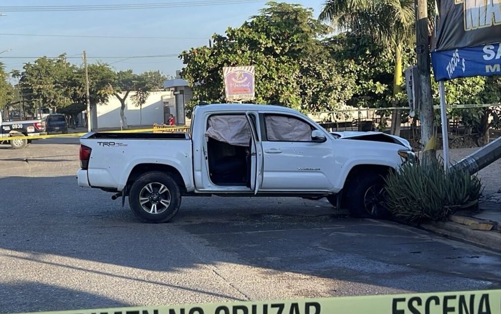 Asesinan a Francisco Javier Zazueta Lizárraga, director de Tránsito Municipal de Culiacán, en ataque armado en Aguaruto Asesinan a Francisco Javier Zazueta Lizárraga, director de Tránsito Municipal de Culiacán, en ataque armado en Aguaruto