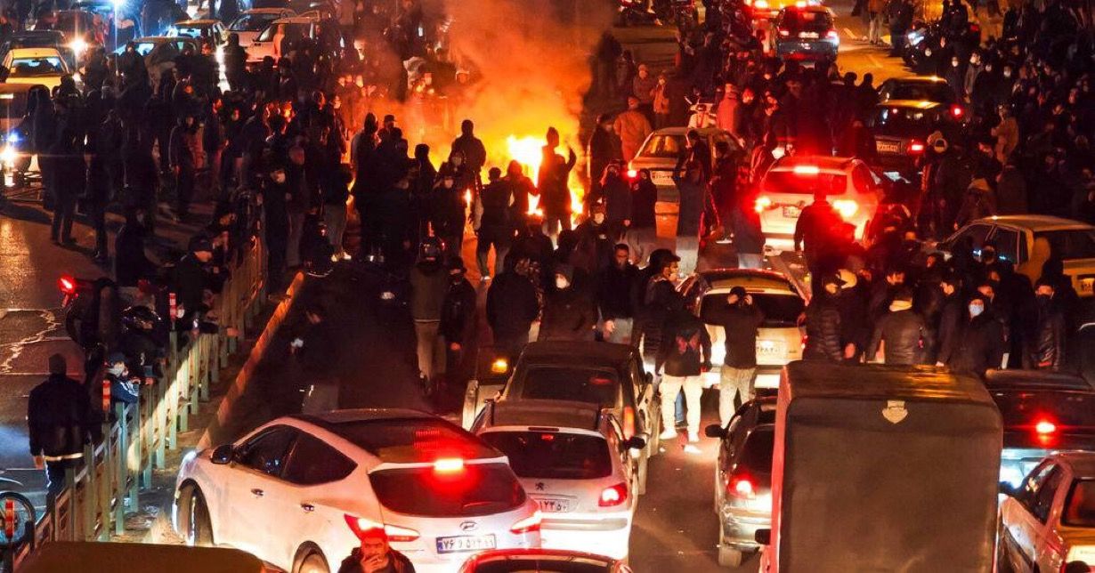 Represión en Irán deja miles de muertos mientras escala tensión con Estados Unidos y amenaza regional