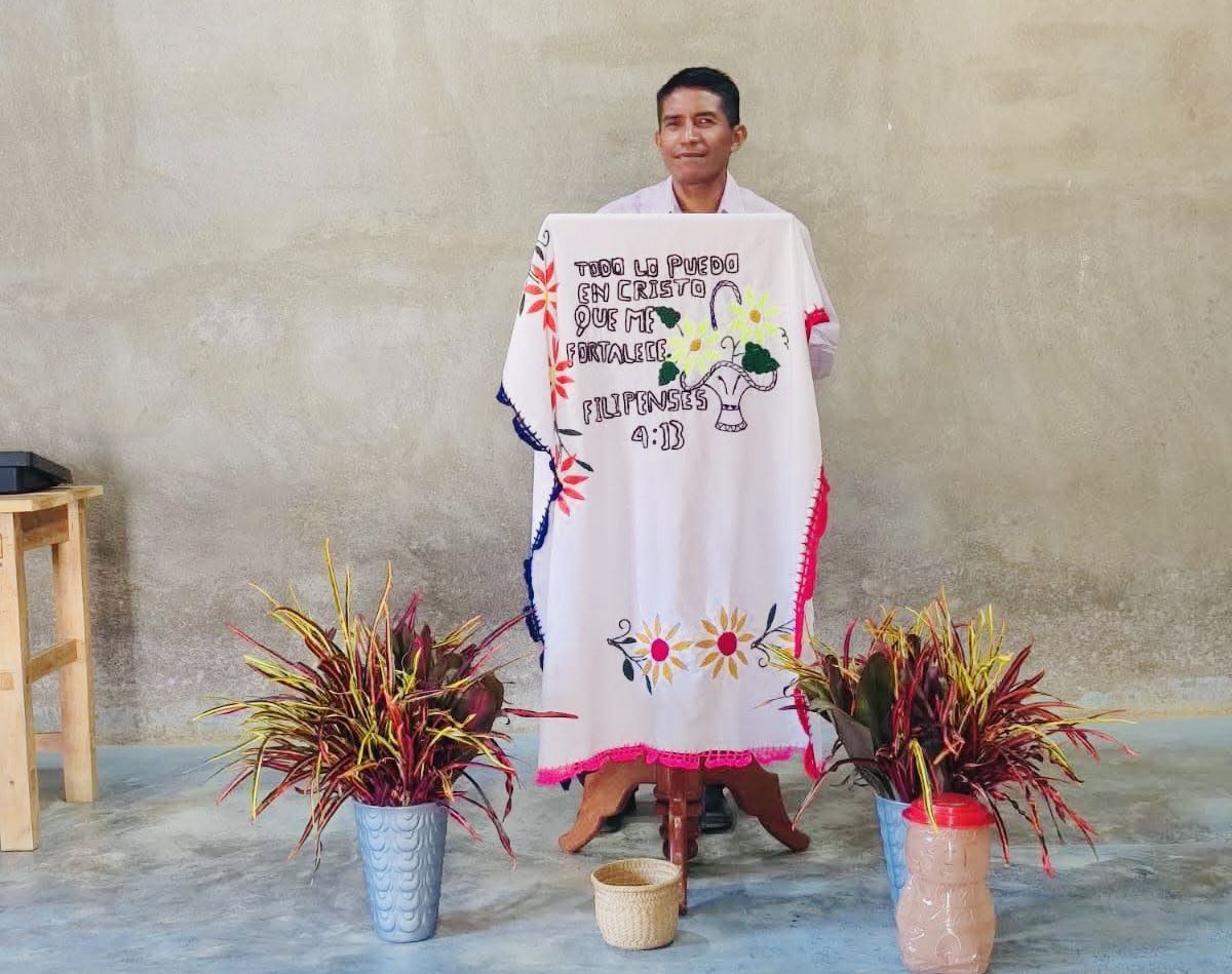 En #Oaxaca, denuncian nuevo caso de intolerancia religiosa: pastor evangélico Mariano Velásquez, detenido por negarse a rezar al santo patrono