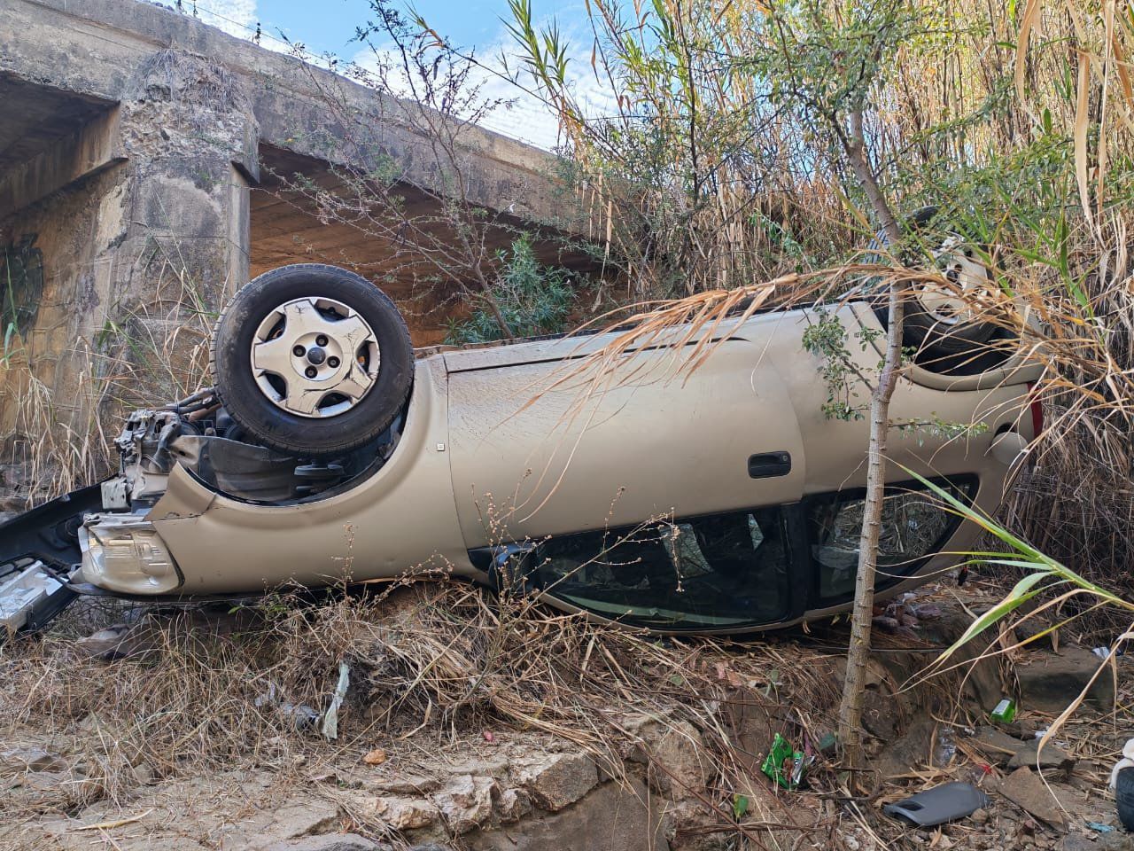 Volcadura por exceso de velocidad en carretera 175 deja un lesionado en Ocotlán de Morelos, #Oaxaca