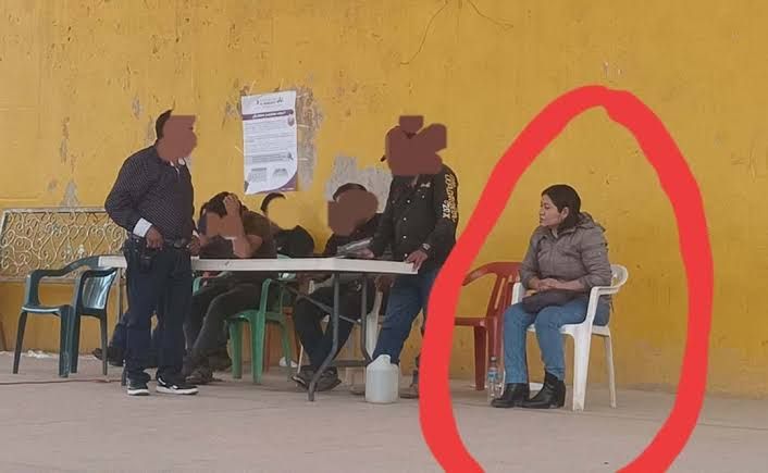 Comunidad de Zaniza, #Oaxaca, condiciona libertad de Delegada de Paz al pago de multa de diez millones por soborno Comunidad de Zaniza, #Oaxaca, condiciona libertad de Delegada de Paz al pago de multa de diez millones por soborno