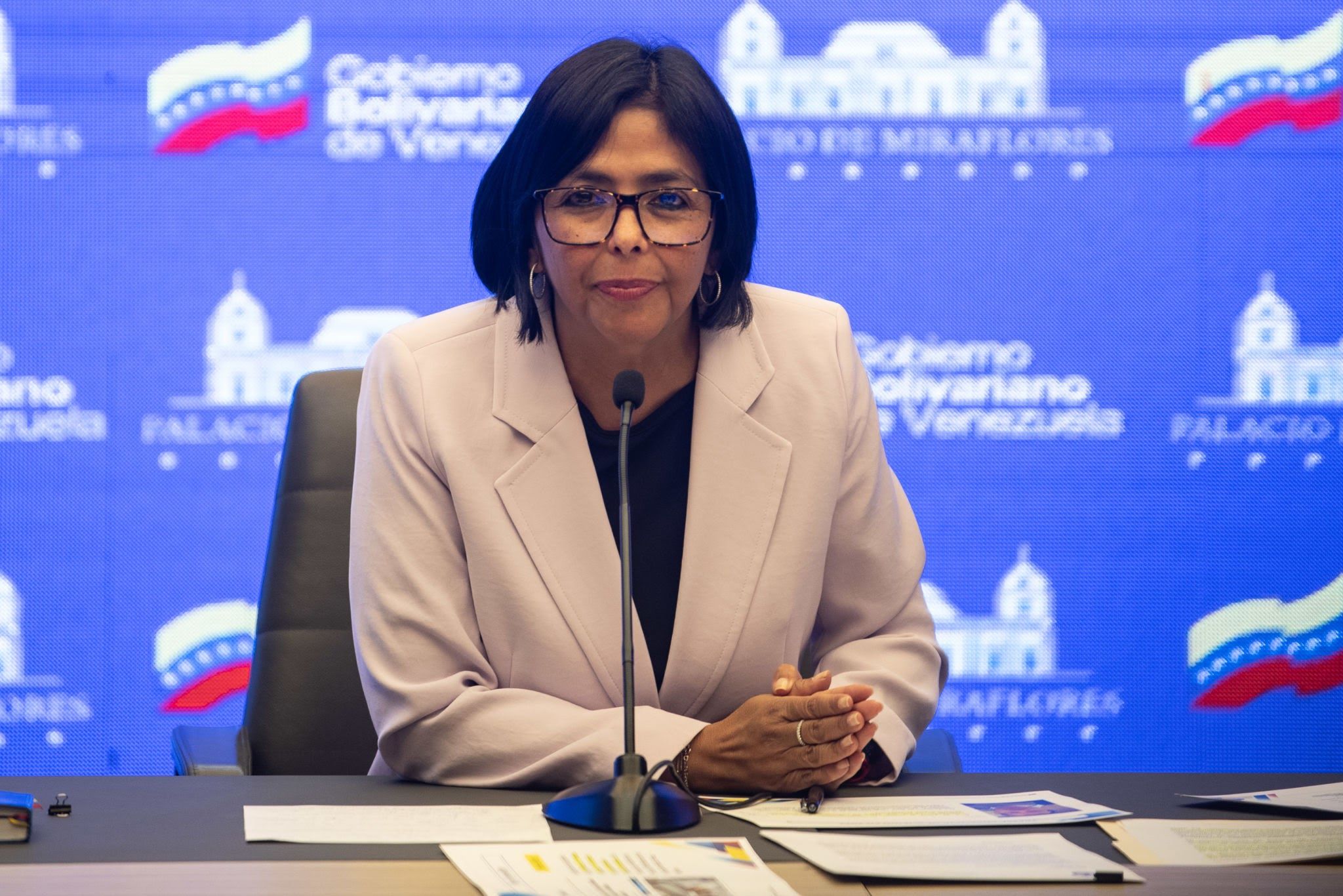 Detienen a 14 periodistas tras captura de Maduro y juramentación de Delcy Rodríguez en Venezuela