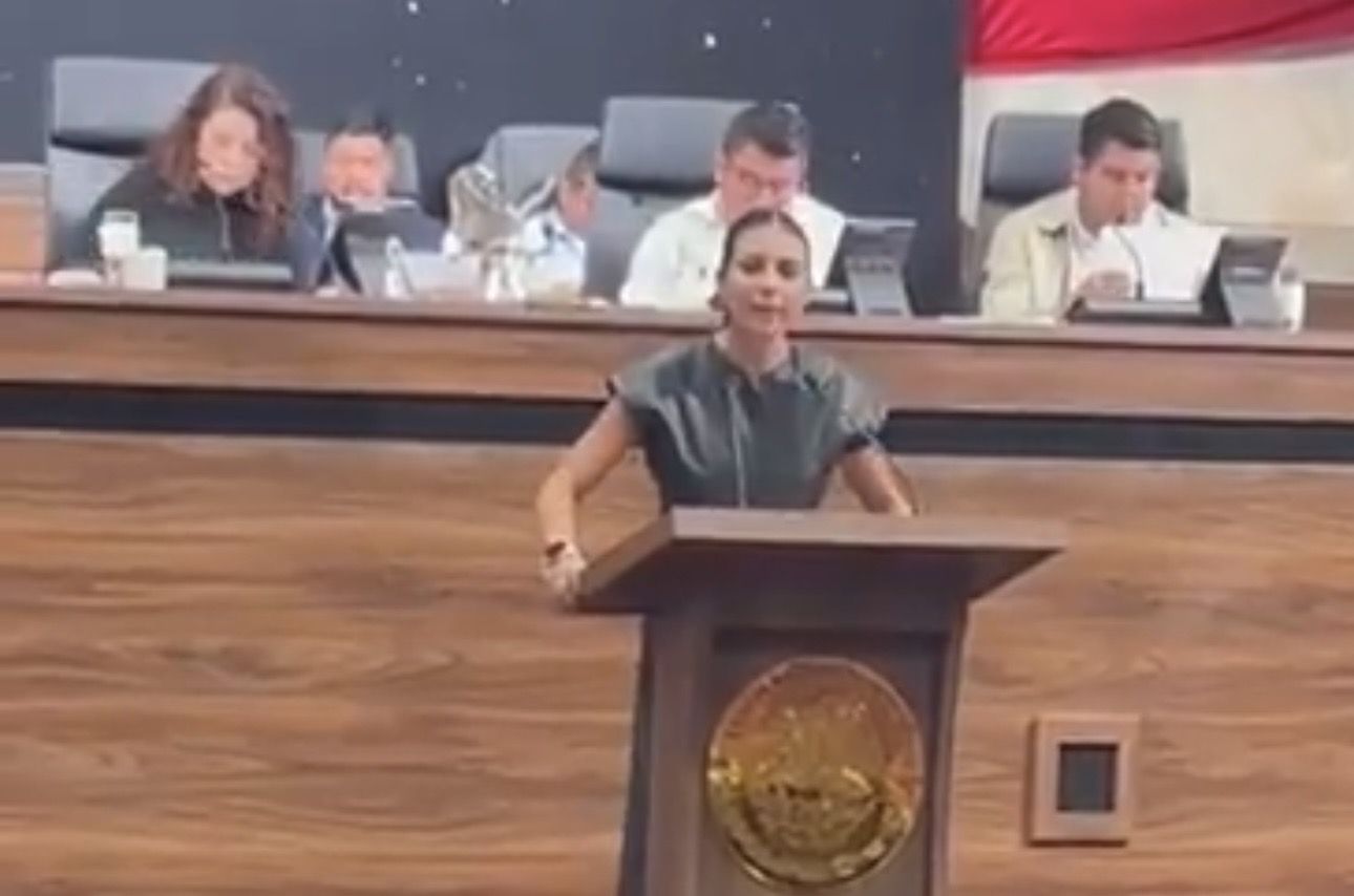 Bancada de Morena en Congreso de #Oaxaca bloquea supervisión legislativa y opta por la opacidad en tragedia ferroviaria Bancada de Morena en Congreso de #Oaxaca bloquea supervisión legislativa y opta por la opacidad en tragedia ferroviaria