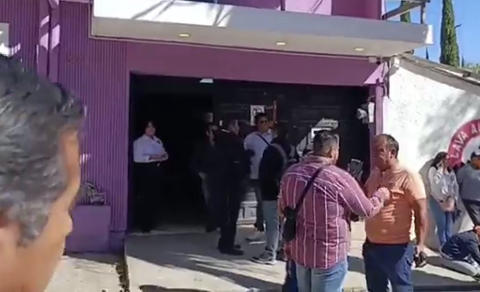Sindicalizados del TSJ de Oaxaca protestan en Juzgados Laborales por nivelación salarial ante alza mínima nacional