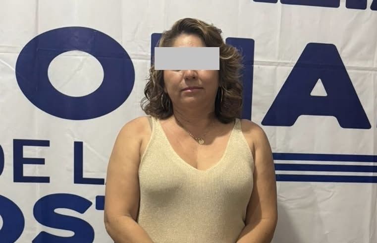 Detienen a ex presidenta municipal de San Jacinto Amilpas, #Oaxaca, por conducir vehículo robado, en Puerto Escondido