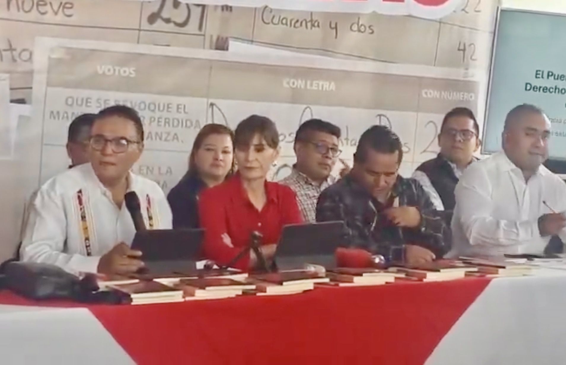 A partir de hoy, Salomón es un “gobernador pirata”; rellenó urnas para robar elección: Robles Montoya