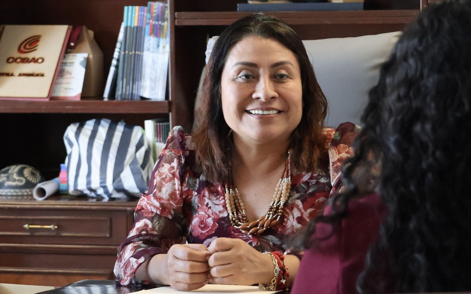 Fiscalía investiga a directora de Cobao por falsificación de documentos y venta ilegal de libros gratuitos en #Oaxaca