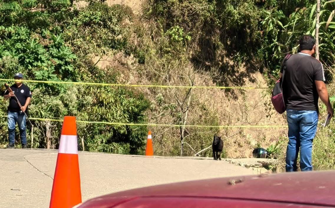 Ataque armado contra policías municipales en Pluma Hidalgo deja un muerto y un herido, este lunes Ataque armado contra policías municipales en Pluma Hidalgo deja un muerto y un herido, este lunes