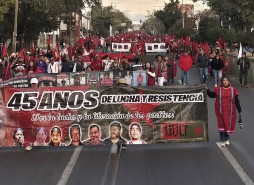 MULT marcha en Oaxaca exigiendo justicia por asesinato de más de veinte mujeres y hombres triquis