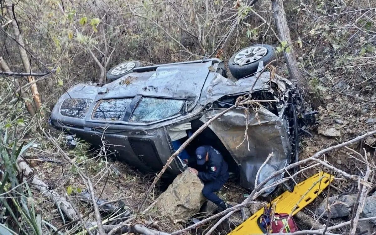 Fiscalía reclasifica como homicidio culposo accidente carretero que causó la muerte de influencer Dulce Ivonne, de Huatulco Fiscalía reclasifica como homicidio culposo accidente carretero que causó la muerte de influencer Dulce Ivonne, de Huatulco