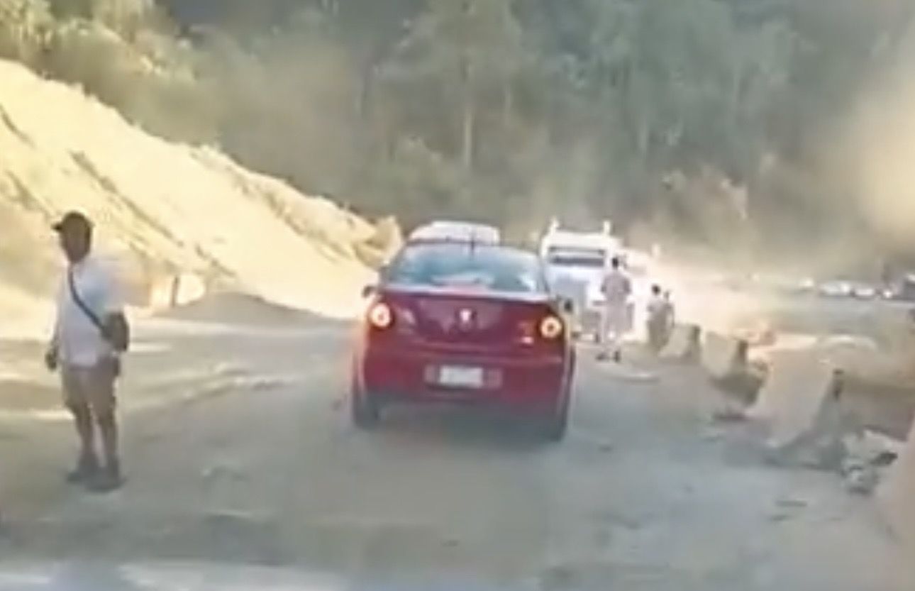 Presentan juicio de amparo para exigir gratuidad en supercarretera Oaxaca-Puerto Escondido prometida por AMLO y Sheinbaum