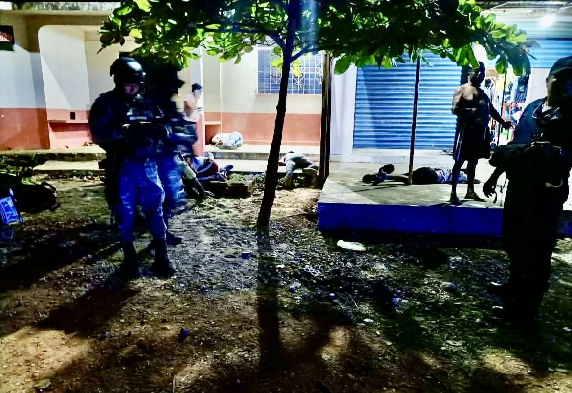 Ola de violencia en #Oaxaca, en Viernes Santo; jornada sangrienta deja 7 ejecutados: 4 en Matías Romero y 3 en La Venta, Juchitán
