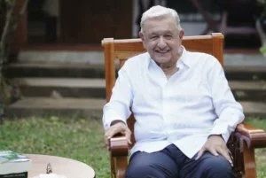 POLÍTICA EXPRÉS | * AMLO rompe su retiro y reaviva tensiones diplomáticas entre México, Estados Unidos y Cuba POLÍTICA EXPRÉS | * AMLO rompe su retiro y reaviva tensiones diplomáticas entre México, Estados Unidos y Cuba