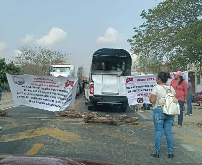 Más bloqueos: en Jalapa del Marqués y El Coyul, #Oaxaca, exigen cancelación de proyectos por privatización del agua