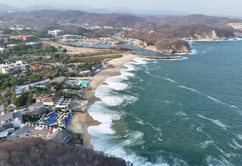 Protección Civil alerta por peligroso mar de fondo en Pacífico oaxaqueño con olas de 2.5 metros